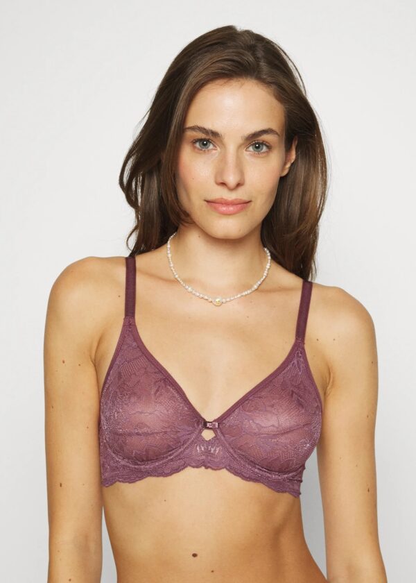 Дантелен сутиен Triumph Amourette Charm W02