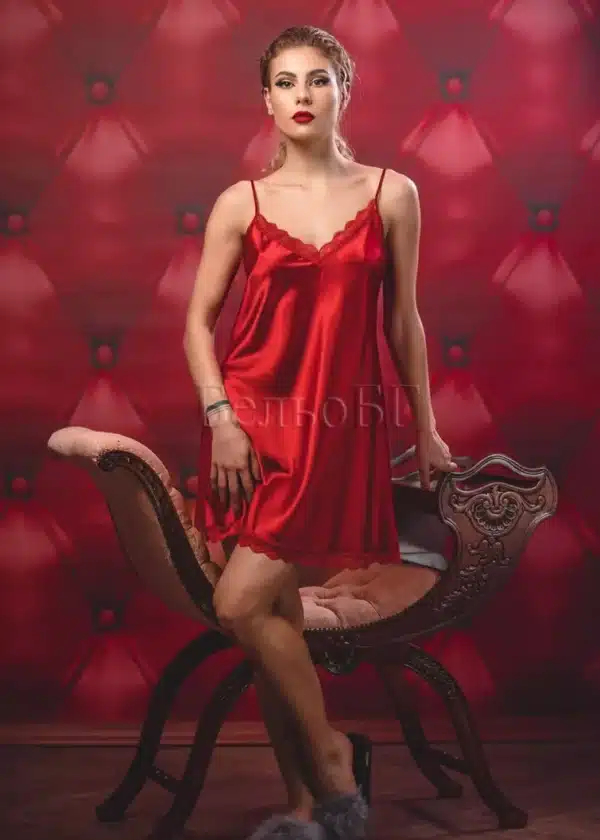 Червена сатенена нощница Desislava 12050